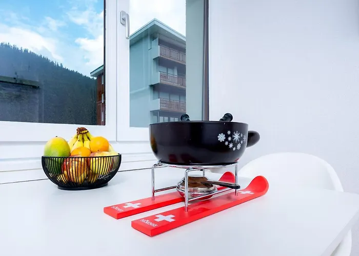 Cozy Modern Super Location Feels Like Apartment