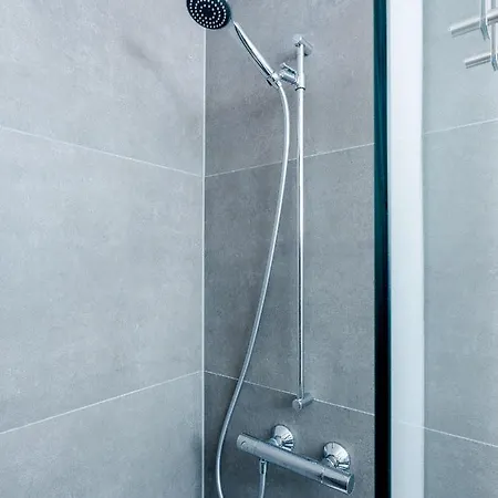 Апартаменты Cozy Modern Super Location Feels Like *